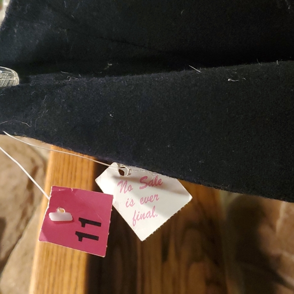 NWT Black Wool Skirt - Picture 5 of 5